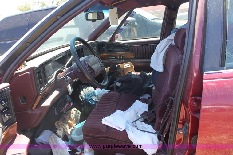 image for item G4565 1993 Buick Park Avenue