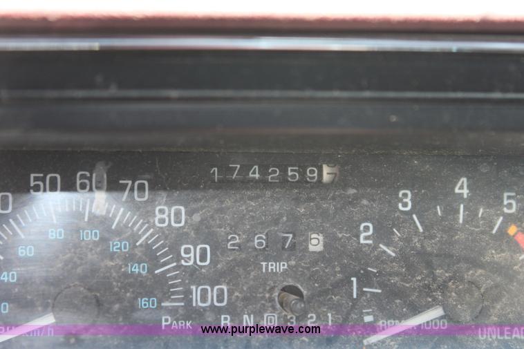 image for item G4565 1993 Buick Park Avenue