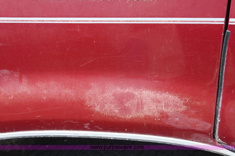 image for item G4567 1991 Ford Explorer XLT SUV