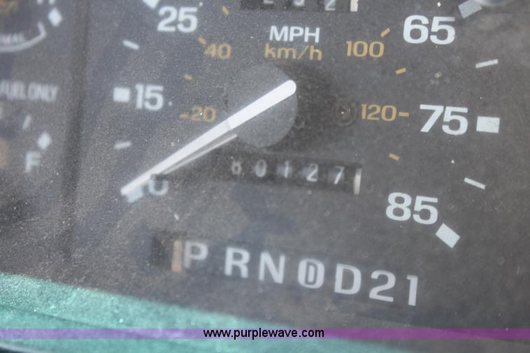 image for item G4567 1991 Ford Explorer XLT SUV