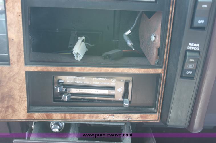 image for item G4568 1986 Buick Century Limited