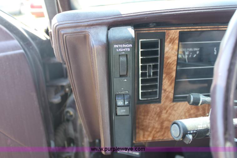 image for item G4568 1986 Buick Century Limited