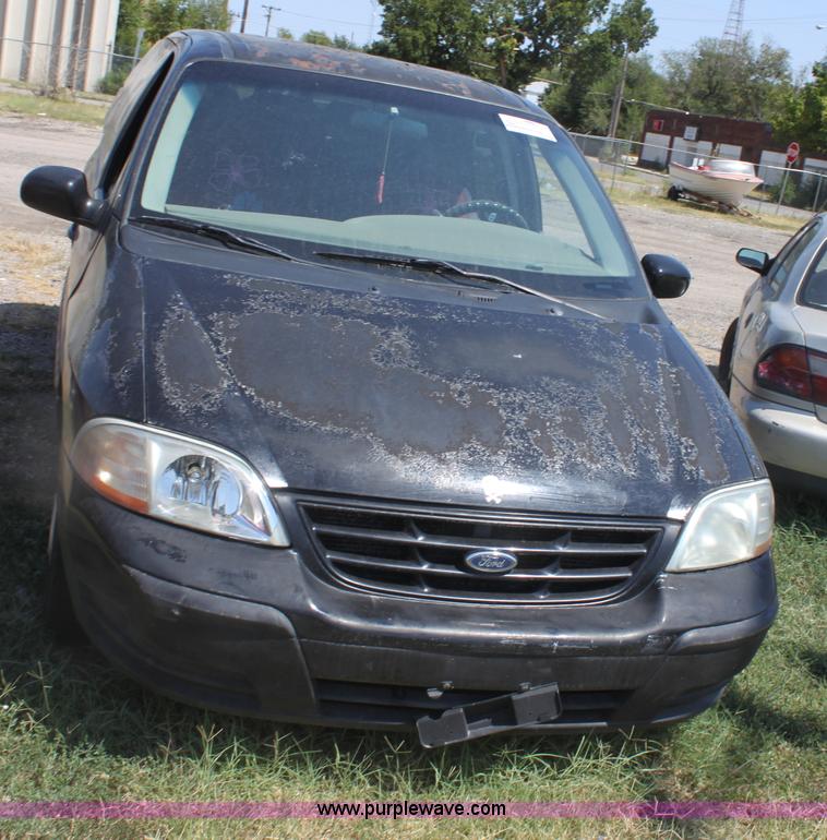 image for item G4569 2000 Ford Windstar LX mini van