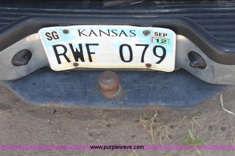 image for item G4585 1994 Ford Explorer XLT SUV