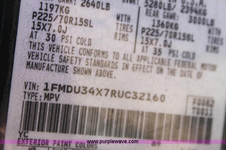 image for item G4585 1994 Ford Explorer XLT SUV