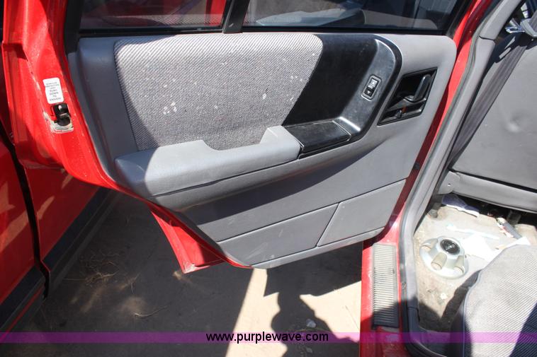 image for item G4586 1995 Jeep Grand Cherokee SE SUV