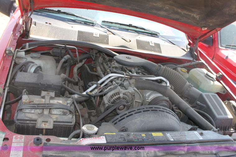 image for item G4586 1995 Jeep Grand Cherokee SE SUV