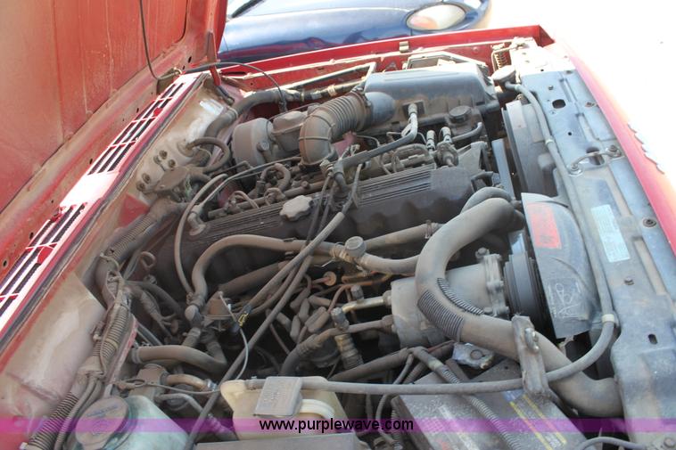 image for item G4587 1994 Jeep Cherokee Sport SUV