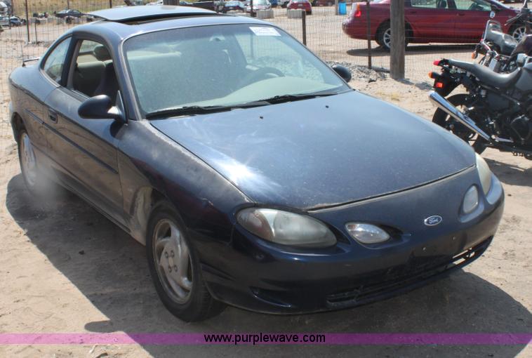 image for item G4588 2001 Ford Escort ZX2