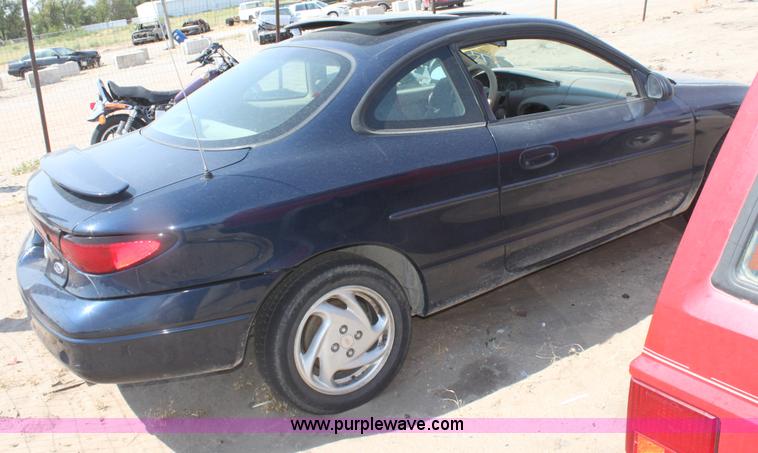 image for item G4588 2001 Ford Escort ZX2