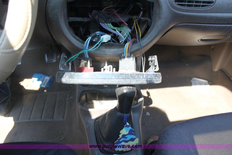 image for item G4588 2001 Ford Escort ZX2