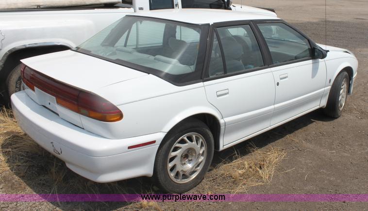 image for item G4589 1995 Saturn SL2