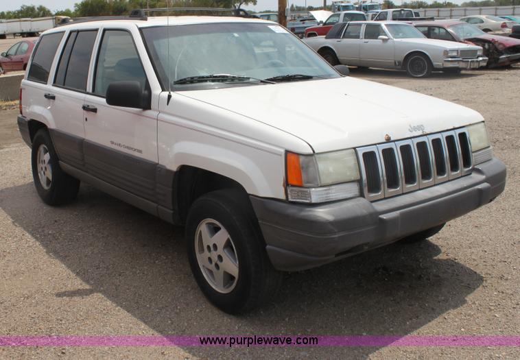 image for item G4590 1996 Jeep Grand Cherokee Laredo SUV