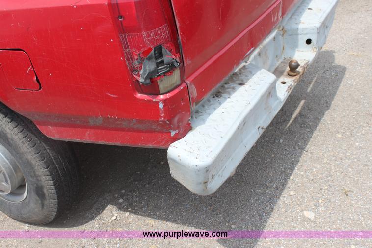 image for item G4591 1992 Ford F250 Custom pickup truck