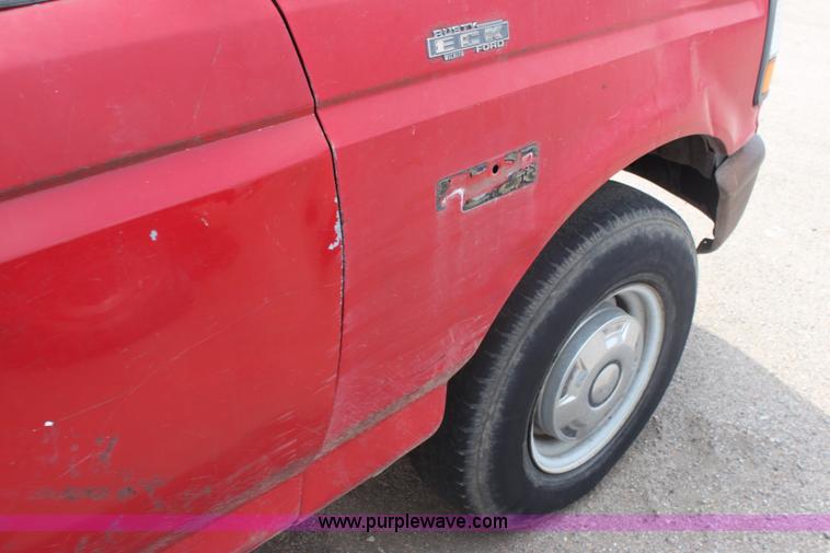 image for item G4591 1992 Ford F250 Custom pickup truck