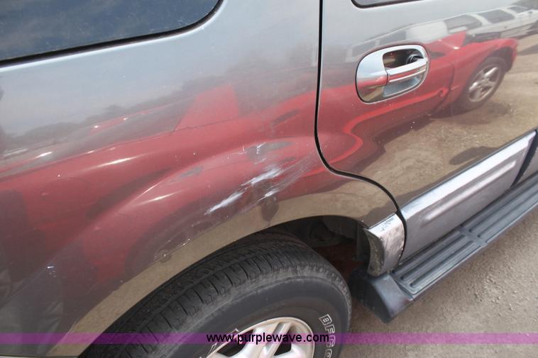 image for item G4593 2004 Ford Expedition XLT SUV