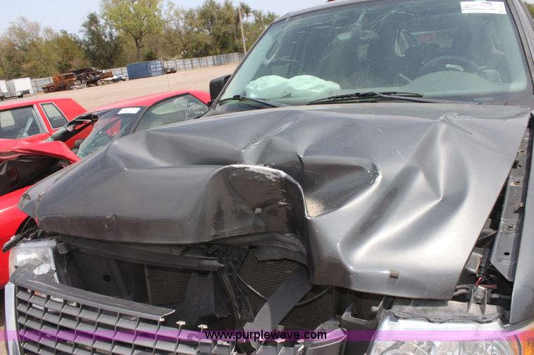 image for item G4593 2004 Ford Expedition XLT SUV