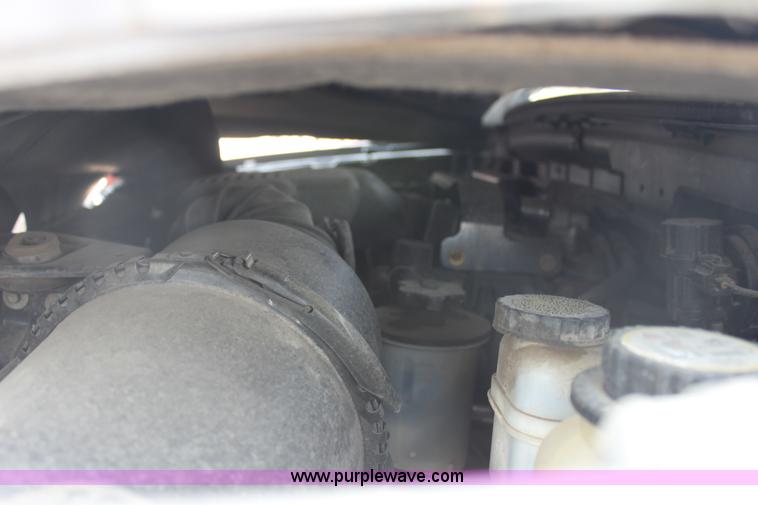 image for item G4593 2004 Ford Expedition XLT SUV