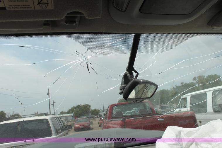 image for item G4593 2004 Ford Expedition XLT SUV