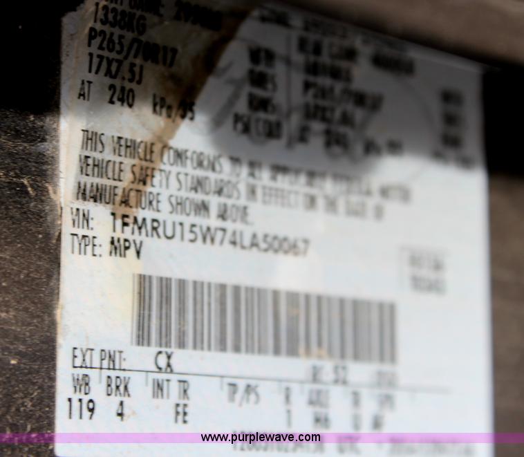 image for item G4593 2004 Ford Expedition XLT SUV