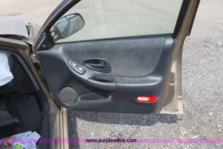 image for item G4598 1999 Pontiac Grand Prix GT