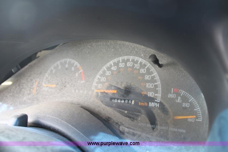 image for item G4598 1999 Pontiac Grand Prix GT