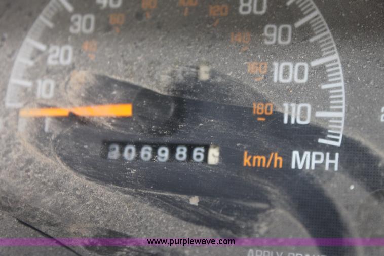 image for item G4598 1999 Pontiac Grand Prix GT