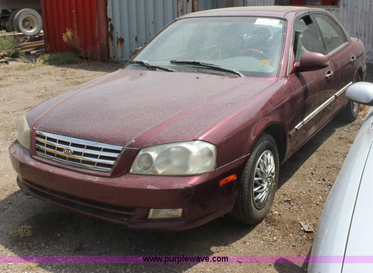 image for item G4599 2001 Kia Optima SE