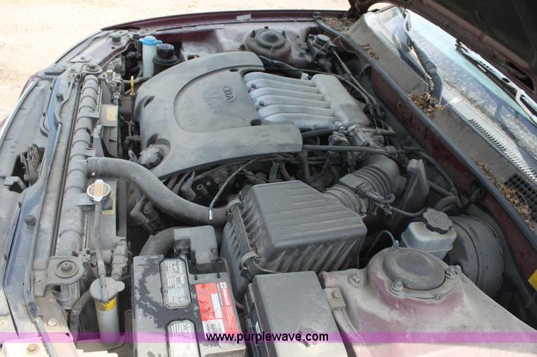 image for item G4599 2001 Kia Optima SE