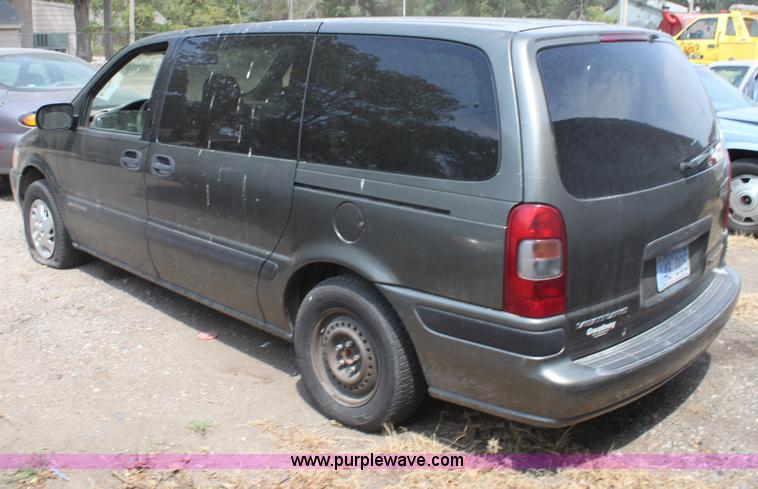 image for item G4600 1998 Chevrolet Venture mini van
