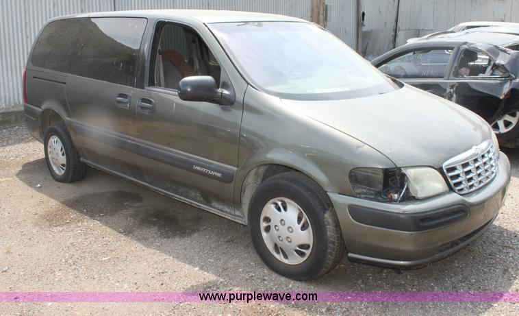 image for item G4600 1998 Chevrolet Venture mini van