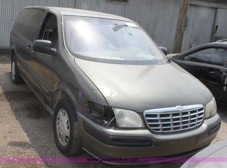 image for item G4600 1998 Chevrolet Venture mini van