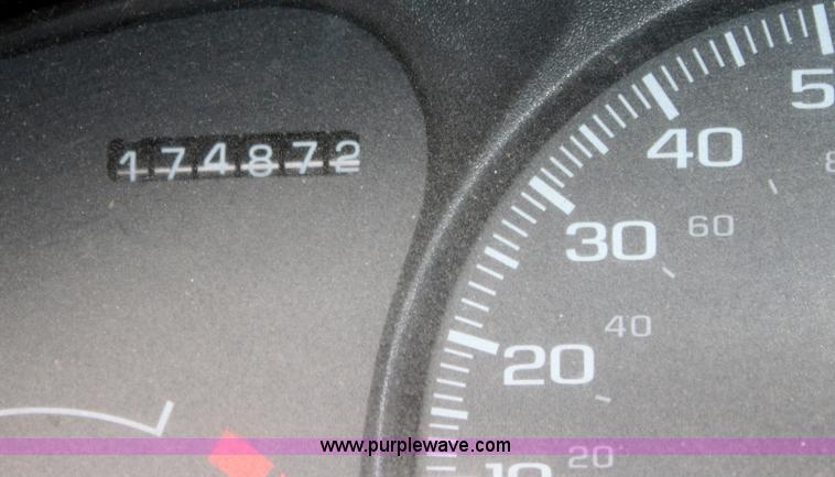 image for item G4600 1998 Chevrolet Venture mini van