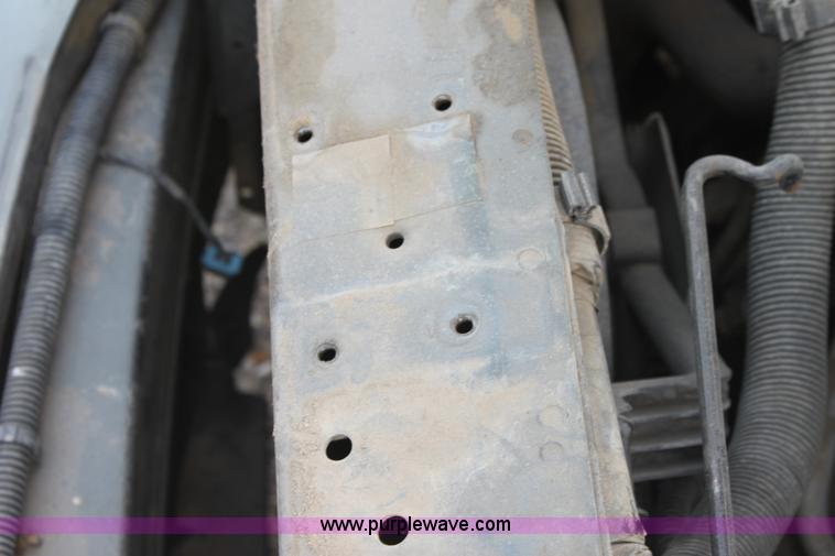 image for item G4600 1998 Chevrolet Venture mini van