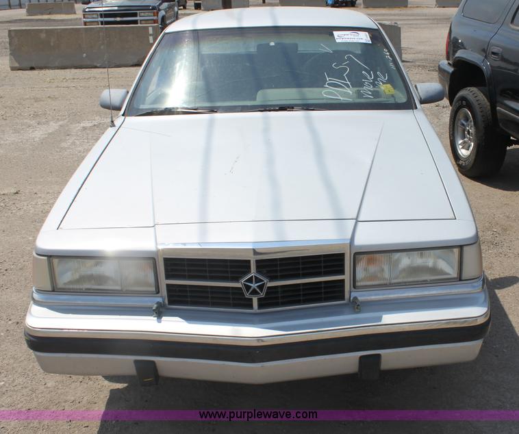 image for item G4601 1989 Dodge Dynasty