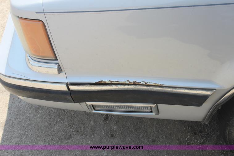 image for item G4601 1989 Dodge Dynasty