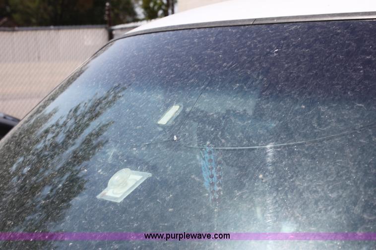 image for item G4603 1994 Ford Explorer XLT SUV