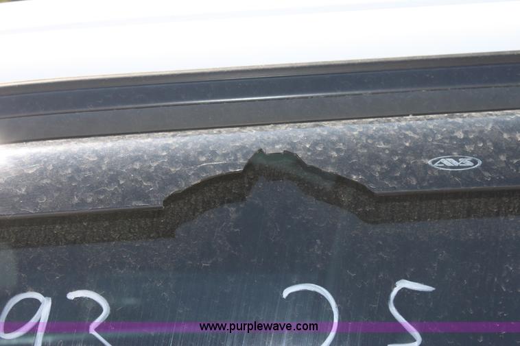 image for item G4603 1994 Ford Explorer XLT SUV