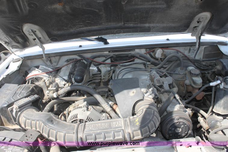 image for item G4603 1994 Ford Explorer XLT SUV