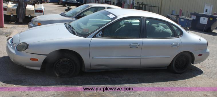 image for item G4604 1998 Ford Taurus LX