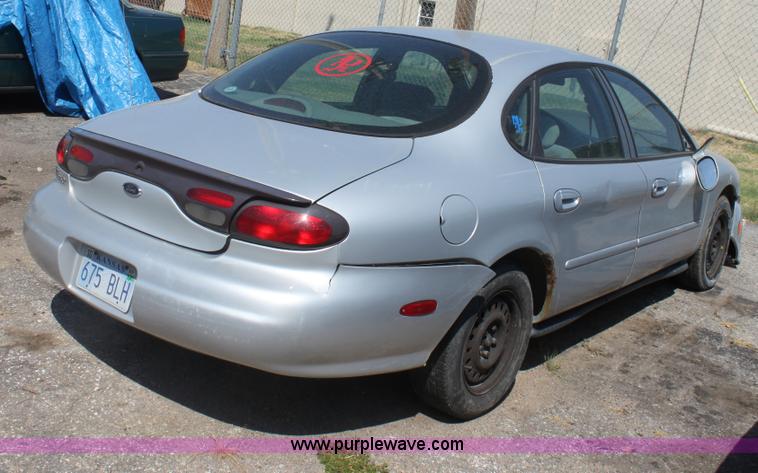 image for item G4604 1998 Ford Taurus LX