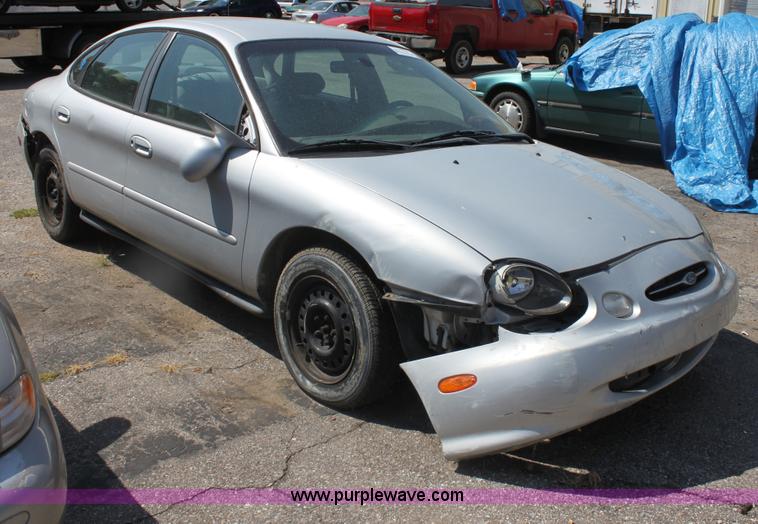 image for item G4604 1998 Ford Taurus LX