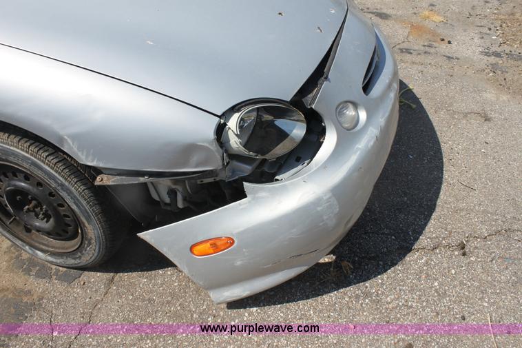 image for item G4604 1998 Ford Taurus LX