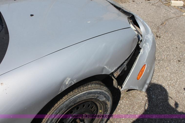 image for item G4604 1998 Ford Taurus LX