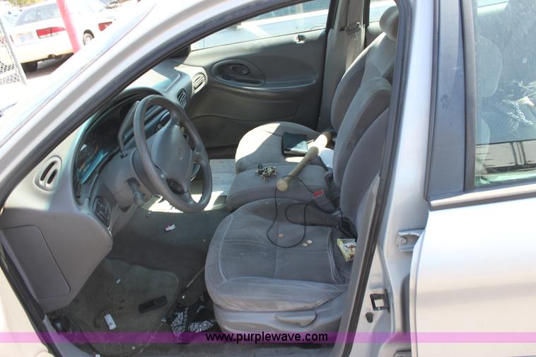 image for item G4604 1998 Ford Taurus LX