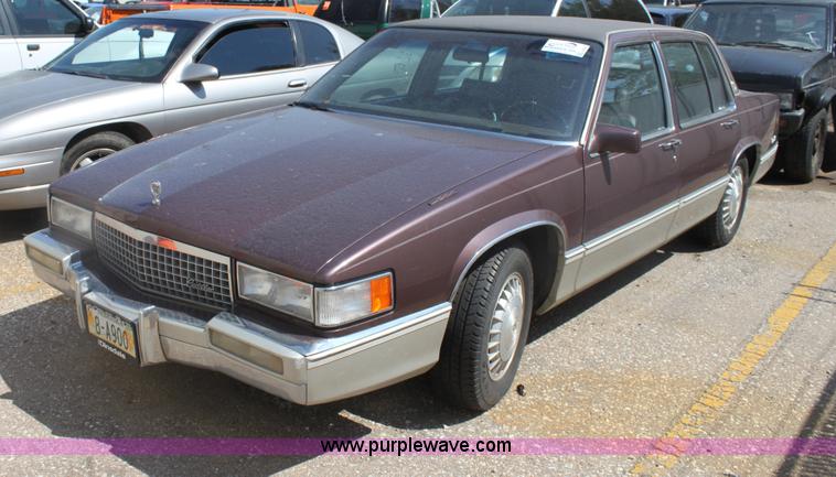 image for item G4605 1989 Cadillac Deville