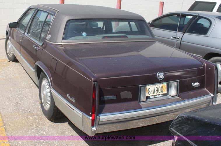 image for item G4605 1989 Cadillac Deville