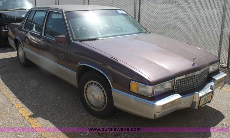 image for item G4605 1989 Cadillac Deville