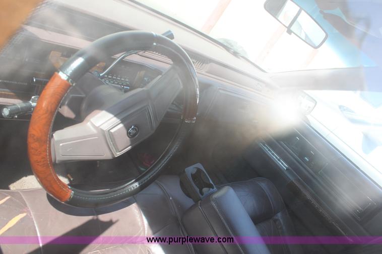 image for item G4605 1989 Cadillac Deville