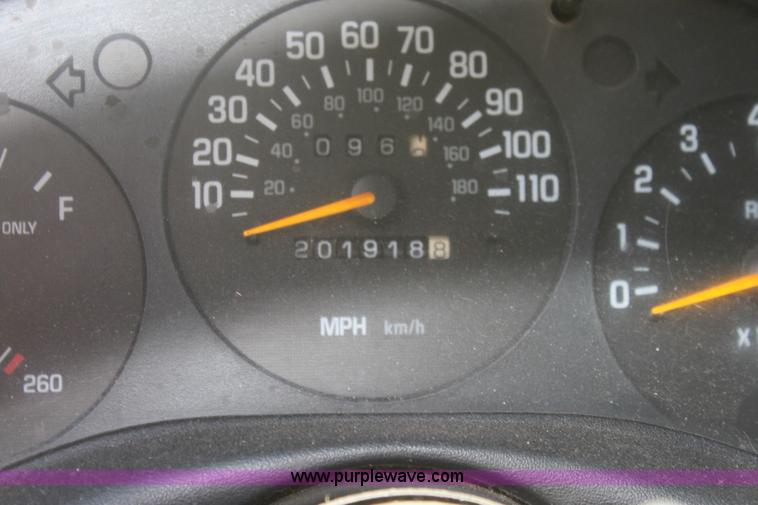 image for item G4606 1997 Chevrolet Monte Carlo LS